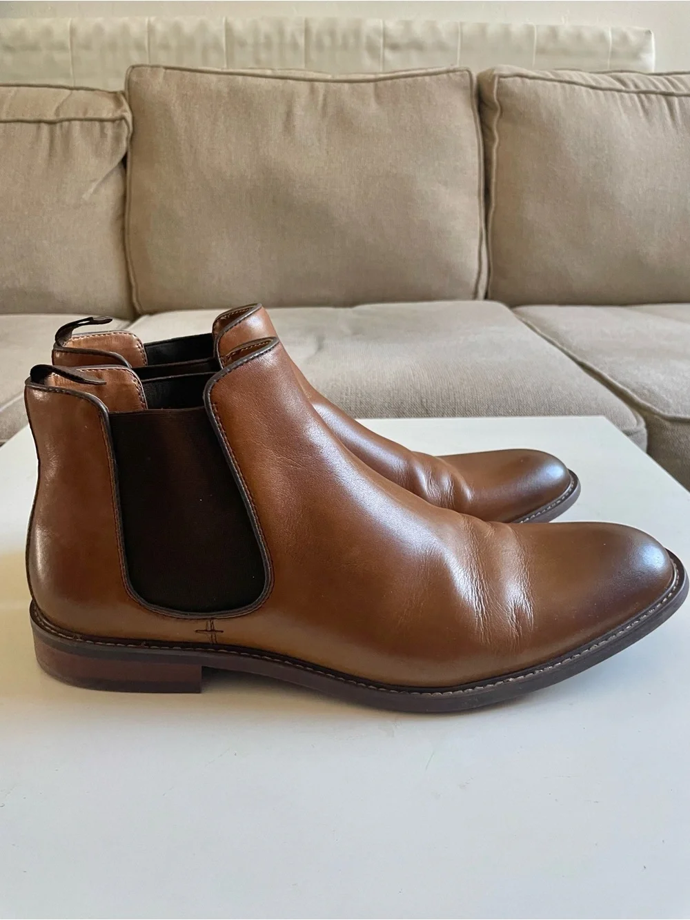 Mens Brown Chelsea Boots - Sleek Leather Slip-On